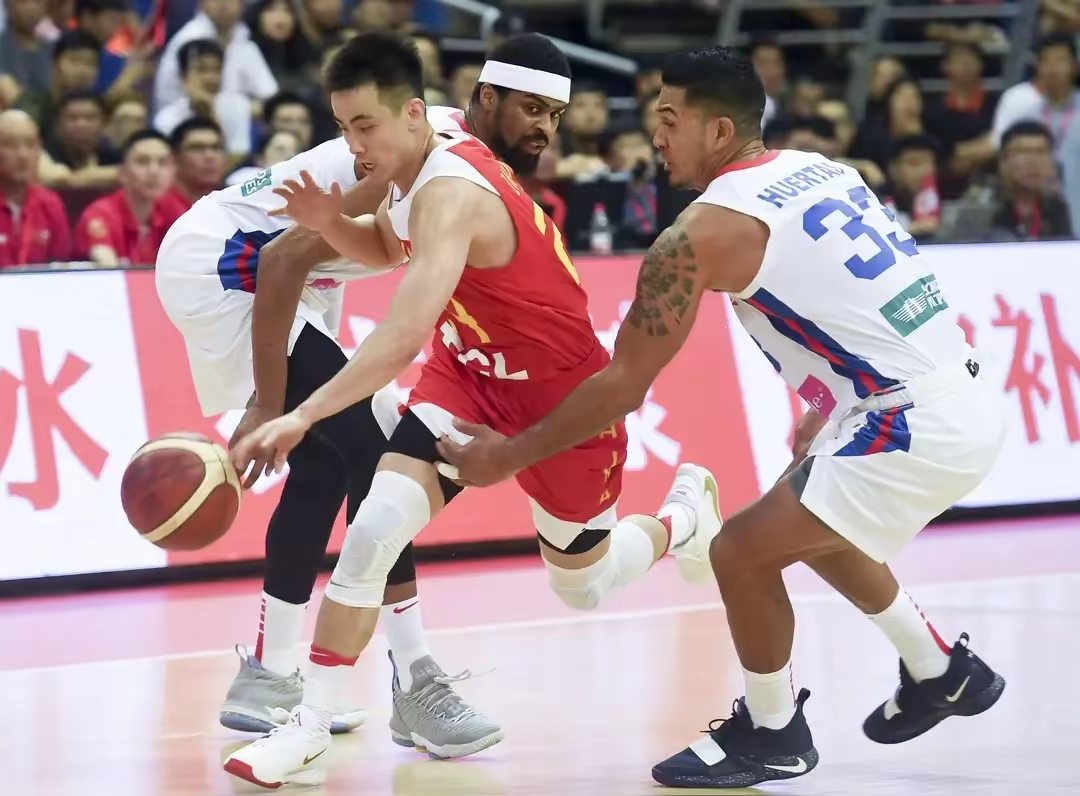 米兰娱乐网站 -包含赛地聚焦——中超关键时刻热度飙升，深圳男篮再遭质疑，引发热议，细节决定成败的词条