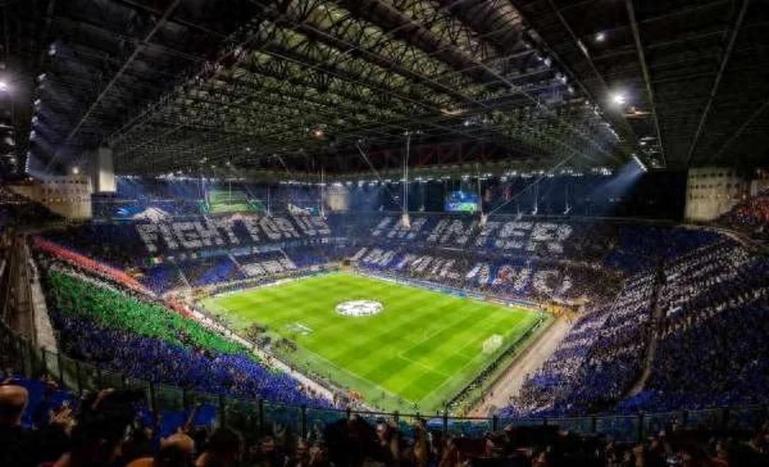 米兰平台 -国际米兰训练开放日，赛前伤情更新引欢呼，法甲在即，心理建设被强调 